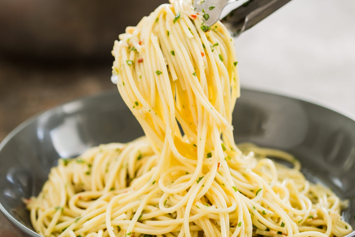 Pasta With Garlic And Oil Recipe – Pozza's Pasta